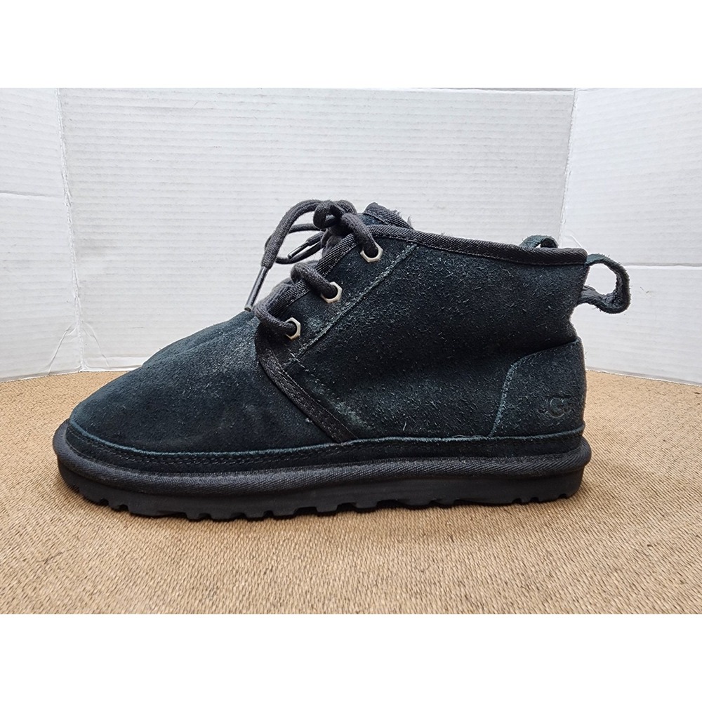 Women's Size 8 UGG Neumel 1094269 Black Chukka Boots Booties
